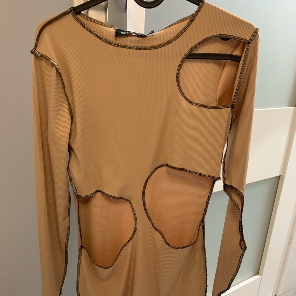 PrettyLittleThing NUDE RIBBED CONTRAST STITCH CUT OUT LONG SLEEVE BODYCON DRESS